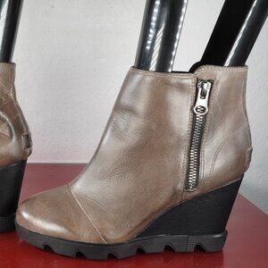 Women's Sorel Gray Leather Ankle High Heel Ankle Fashion Boots Booties 8